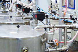 Химическая промышленность доверяет надежным решениям с использованием пережимных клапанов